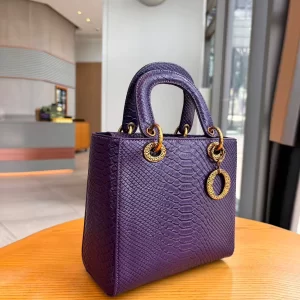 2025 new fashion luxury snake lady handbag niche design advanced texture temperament exotic small bag commuter Joker shoulder me